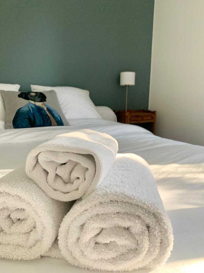Le Patio, Chambres D Hotes Pour Adultes En Camargue, Possibilite De Naturisme A La Piscine, 아메거스 외부 사진